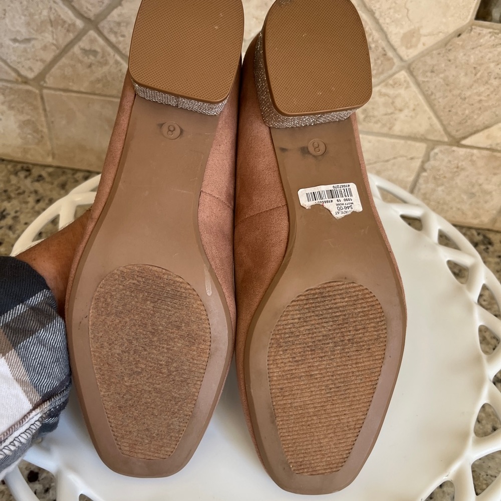 C. EST 1946 Women's Old Rose Pink Suede Block Shimmering Heel Pump - Picture 8 of 13